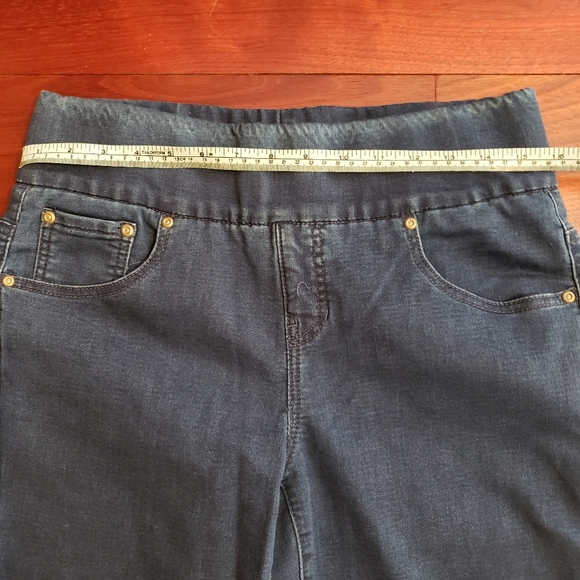 Capri pants - Picture 3 of 5